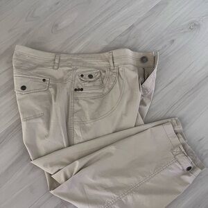 Style & Co. Women’s Khaki / Crop pants